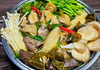 Bí kíp gà nấu lá giang thanh mát cho gia đình