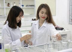 Nên học Cao đẳng Dược hay Đại học Dược? So sánh chi tiết để lựa chọn phù hợp